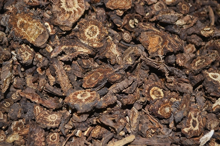 這兩(liǎng)味藥，能穿透筋骨，直達(dá)骨縫，散寒化溼，轟走風(fēng)溼疼痛